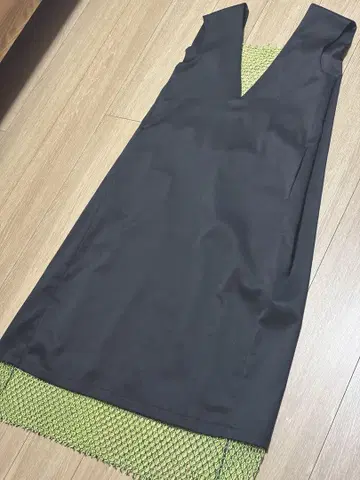 토마스 맥파이 메쉬 드레스