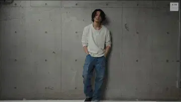 ZARA 페인트 스플래터 카고 데님 팬츠 카와시마 타카히로 착용