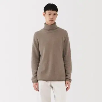 MUJILABO 자연 그대로의 색 캐시미어 터틀넥 스웨터 모카 브라운