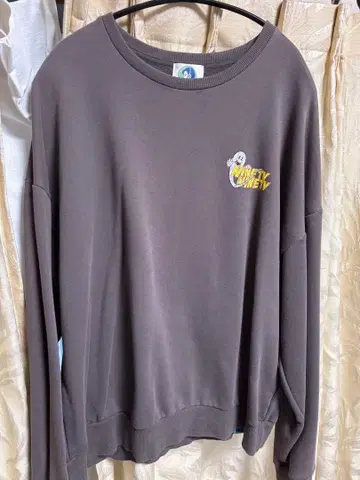 9090 나인티나인티 맨투맨 할로윈 초레어 최저가