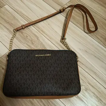 MICHAEL KORS 숄더백 브라운