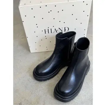 HIAND 새상품 신상 숏부츠