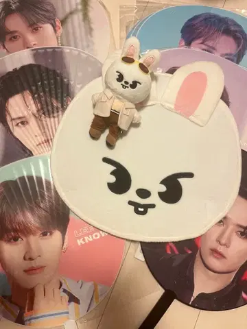 Lee Know 부채 세트 봉제 인형 포함 리노