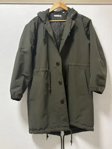 유니클로 JW ANDERSON 후드 부착 모즈 코트 S 사이즈