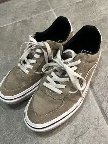 VANS 베이지 스니커즈