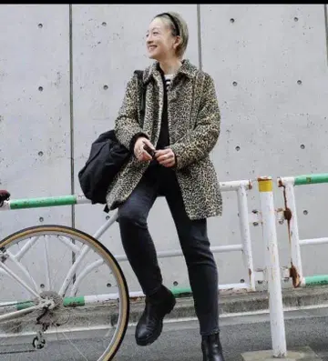 애니에스 베이 레오파드 무늬 코트