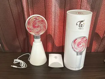 TWICE 공식 응원봉 초대전