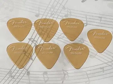 Fender Medium 피크 골드 7개 세트
