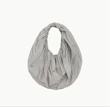 AMOMENTO 드레이프 디자인 토트백 그레이