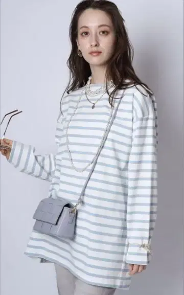 아르페쥬 스토리 보더 티셔츠 풀오버 롱 T 아푸와이저 리셰