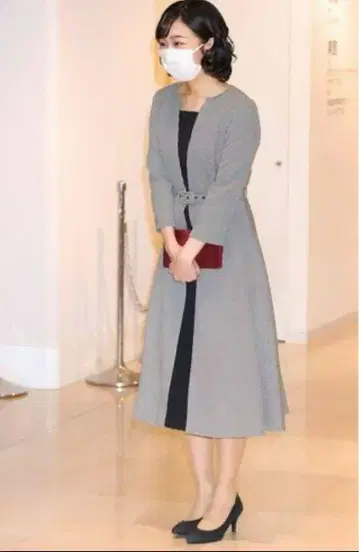 새상품 스트로베리 필드 센터 플리츠 원피스 카코님 착용 반팔