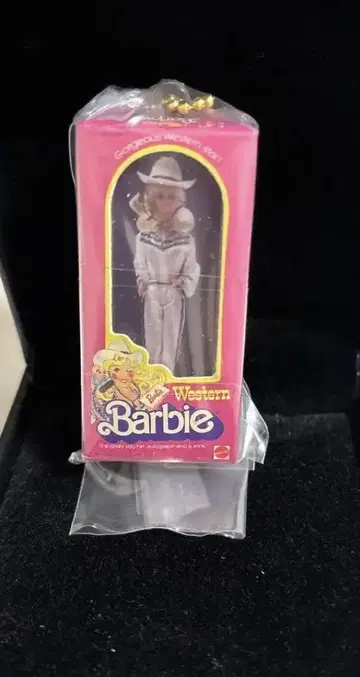 즉시 발송 가능 Western Barbie 미개봉 키링
