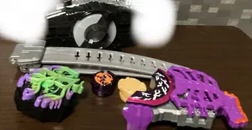 가면라이더 기츠 디자이어 드라이버, 자마트 버클, 갈라짐 버퍼 코어