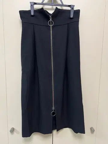 UNITED TOKYO 타이트 스커트