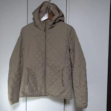 [여성용 M] UNIQLO 베이지 퀼팅 후드 부착 자켓