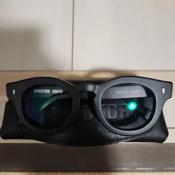이펙터 타투 안경