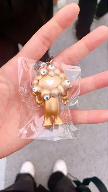 오사카 만박 미야쿠미야쿠 키링 골드