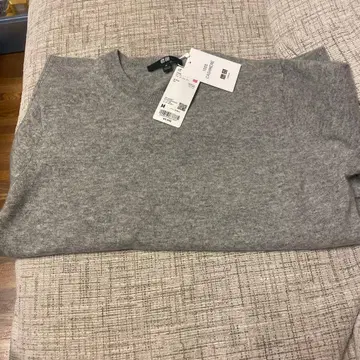 UNIQLO 100% 캐시미어 그레이 스웨터 M