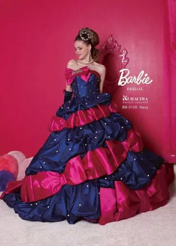 Barbie 브로치