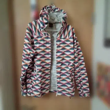 패티 킥 후드티