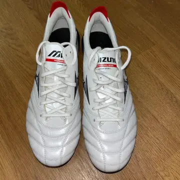 모렐리아 네오 4 26.5cm 미사용 새상품