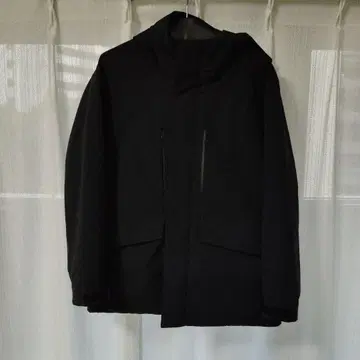 UNIQLO 하이브리드 다운 파카 블랙