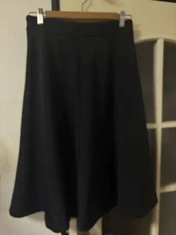 바나리파 블랙 플레어 스커트