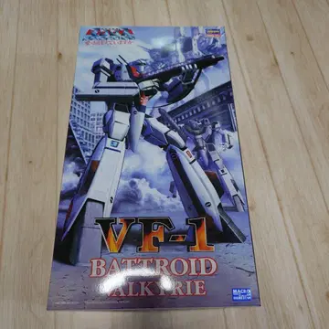 하세가와 VF-1 발키리 1/72 스케일 프라모델