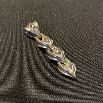 Bloody Mary 블러디 마리 머메이드 핀 실버 펜던트