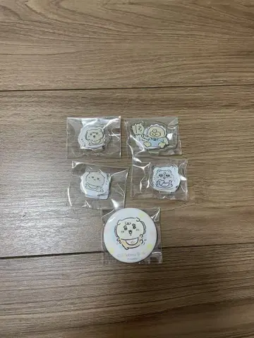 치이카와 베이비 아크릴 스탠드 캔뱃지 세트