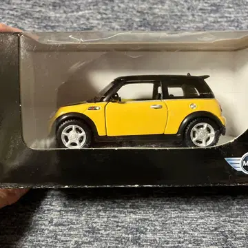 1/36 미니카 BMW MINI 미니 쿠퍼 S 스케일 황색/검정색