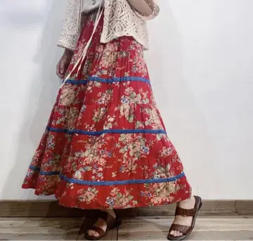 Red flower printed tiered long skirt
