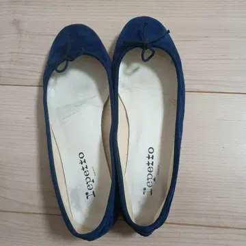 레페토 스웨이드 신발
