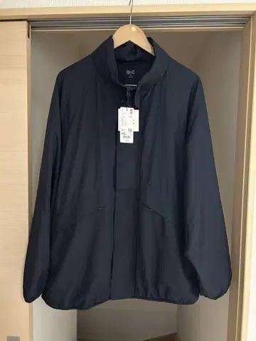 유니클로C 라이트웨이트 스탠드 블루종 L 네이비 UNIQLO C