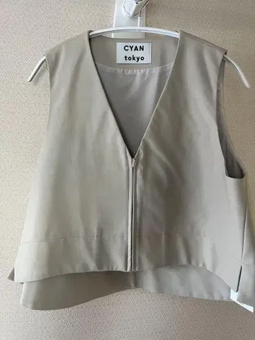 CYAN tokyo 비건 가죽 베스트 택 포함 미사용 새상품