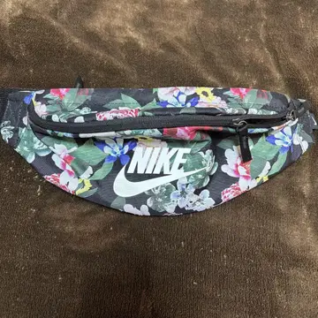 NIKE 플로럴 바디백