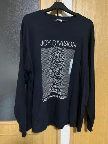 GU JOY DIVISION UNKNOWN PLEASURES XL