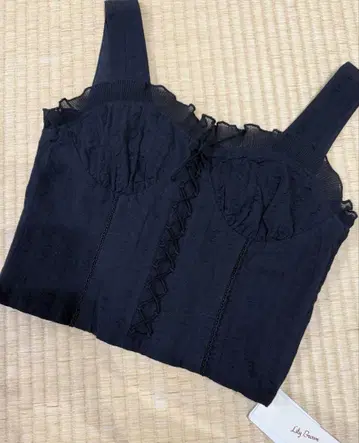 미사용 새상품 릴리 브라운 빈티지 코튼 뷔스티에 블랙