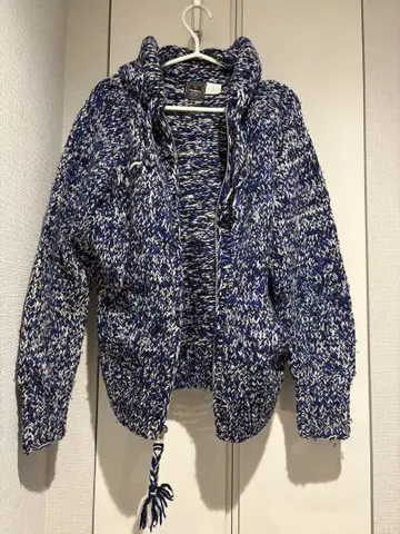 CHAMULA 후드 부착 니트 스웨터 블루 화이트