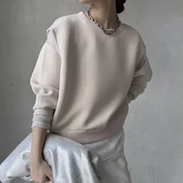 두두 레이어드 숄더 슬릿 티셔츠