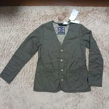 LAVENHAM 올리브색 퀼팅 자켓 V넥