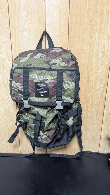 카모플라쥬 백팩