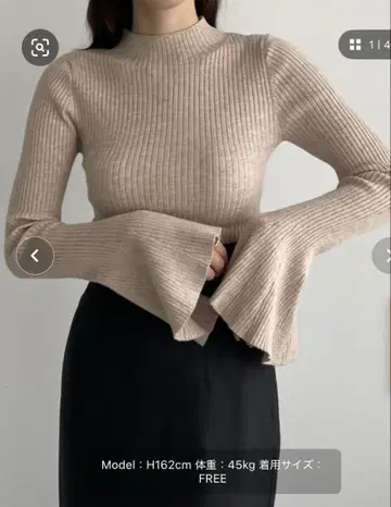 [ Louere ] 플레어 슬릿 슬리브 하이넥 리브 니트