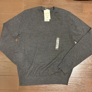UNIQLO 엑스트라 파인 메리노울 스웨터 M 다크 그레이