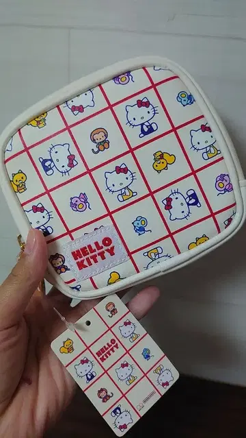 헬로키티 스퀘어 파우치