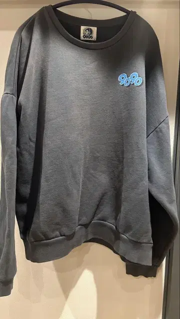 그레이 크루넥 트레이닝복 9090