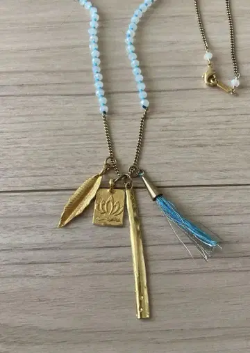 CHAN LUU 골드 페더 롱 목걸이