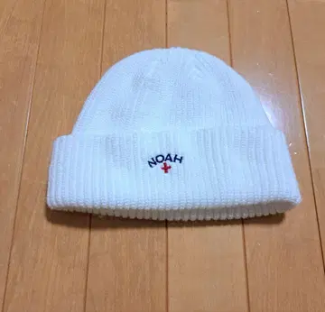 NOAH 화이트 니트 모자 비니
