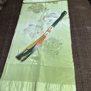 그린 계열의 멋스러운 오비 장식 천과 허리띠