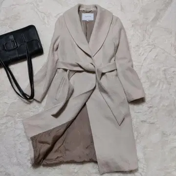언타이틀 벨티드 롱 코트 여배우 옷깃 맥시 길이 벨트